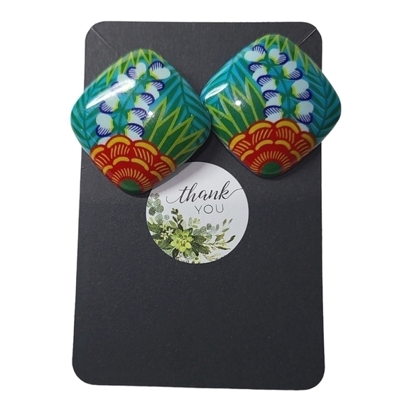 Timeless Vintage Floral Earrings - Picture 2 of 3